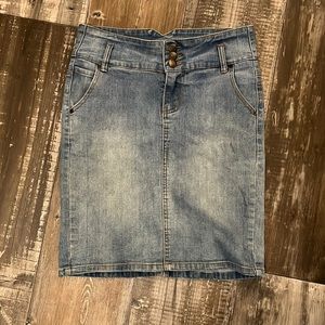 Denim skirt